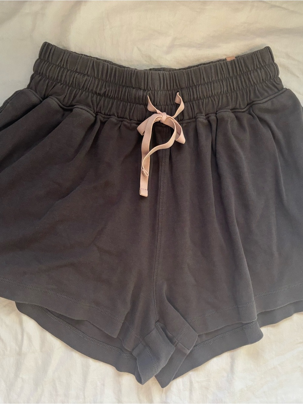 Lunya Organic Pima Cotton Relaxed High-Waist Women’s Shorts